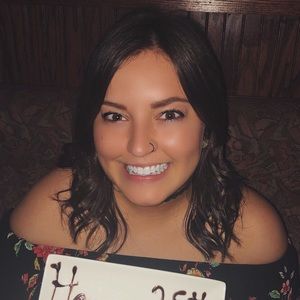 Meet your Posher, Ashley